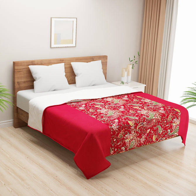 Crimson paisley bedsheet, luxury cotton bedding, 200 thread count bed linens, maroon floral pattern, garden-inspired bedspread, traditional paisley bed set, opulent bedding collection, crimson garden bedroom, artisanal paisley design, high-quality cotton bed sheets, regal bedroom decor, paisley cotton duvet set.