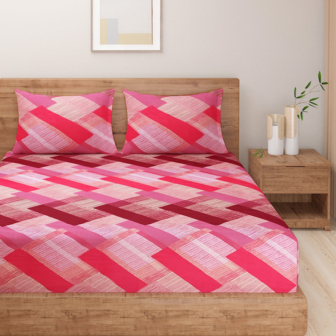 Abstract Artistry - Painted Brown and Magenta Cotton Canvas Bedsheet Set