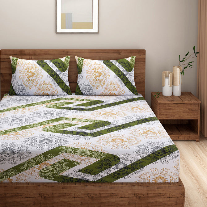 Green cotton bedsheet, vortex motif linen, spiral green bedding, 160TC botanical sheets, nature-inspired bedspread, motif play bed decor, fresh bedroom style, organic design bed linen, vibrant patterned bed set, comfortable cotton sleepwear.