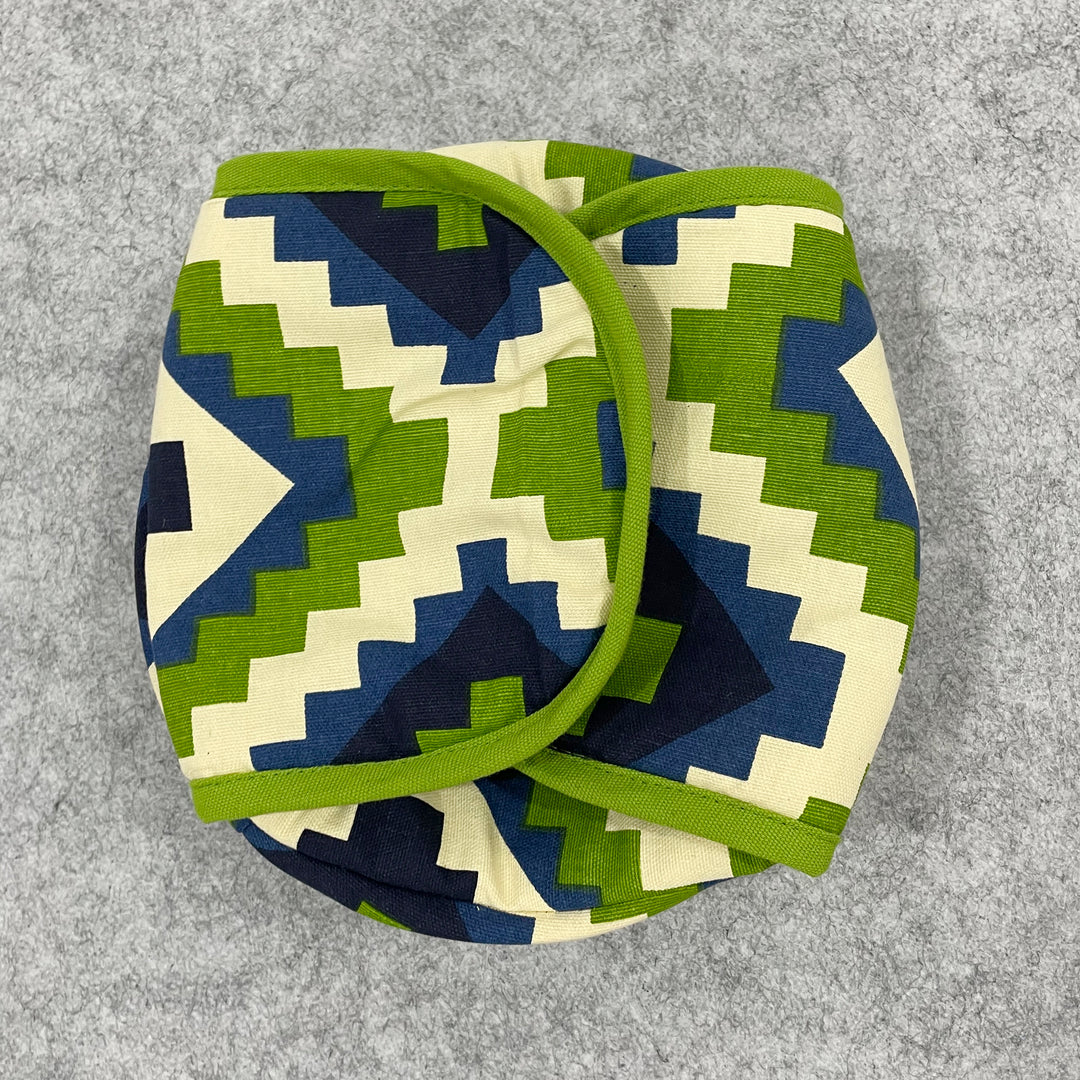 Symmetry in Spring - 200TC Vibrant Green Cotton Round Bread Basket