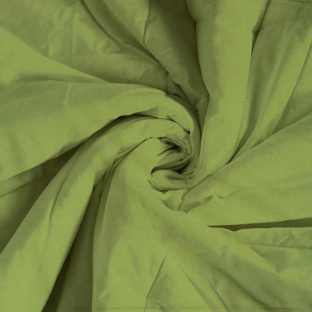 Symmetry in Spring - 200TC Vibrant Green Cotton AC Comforter